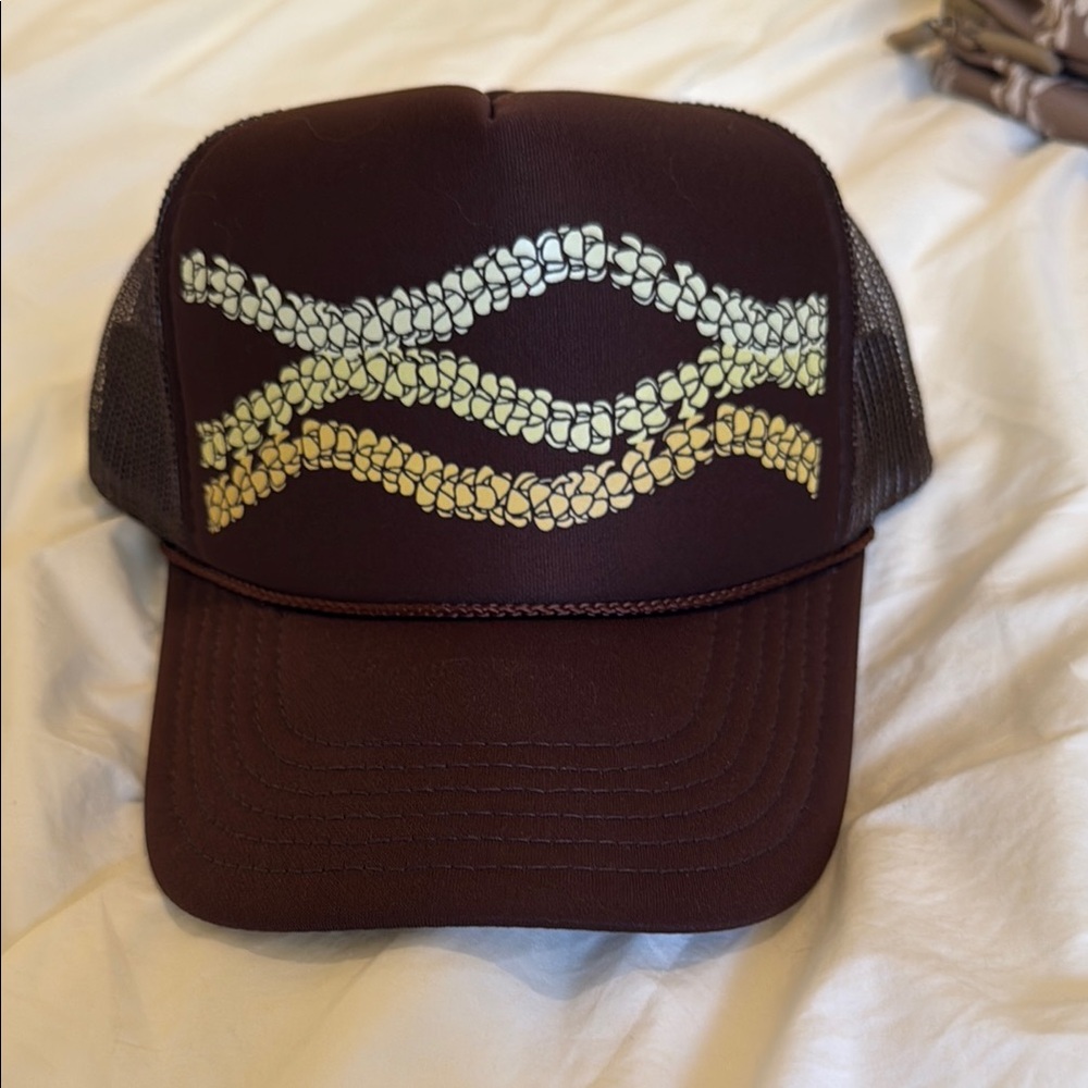 Brown and Yellow Lei Pattern Cap